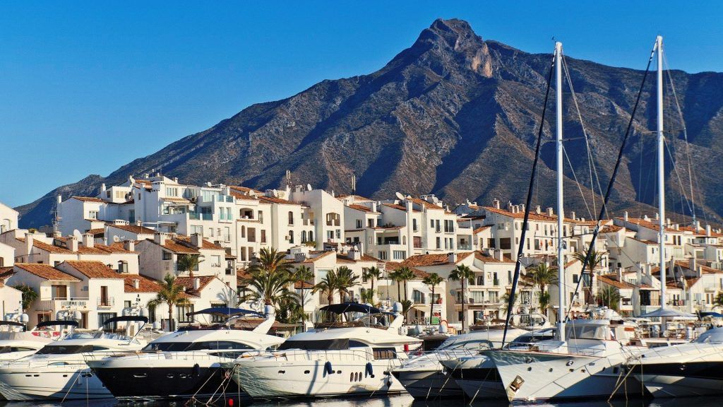 luxury life marbella