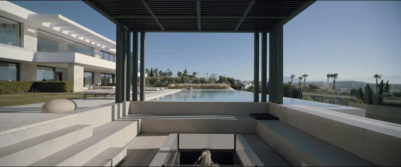 luxury villa the gravity