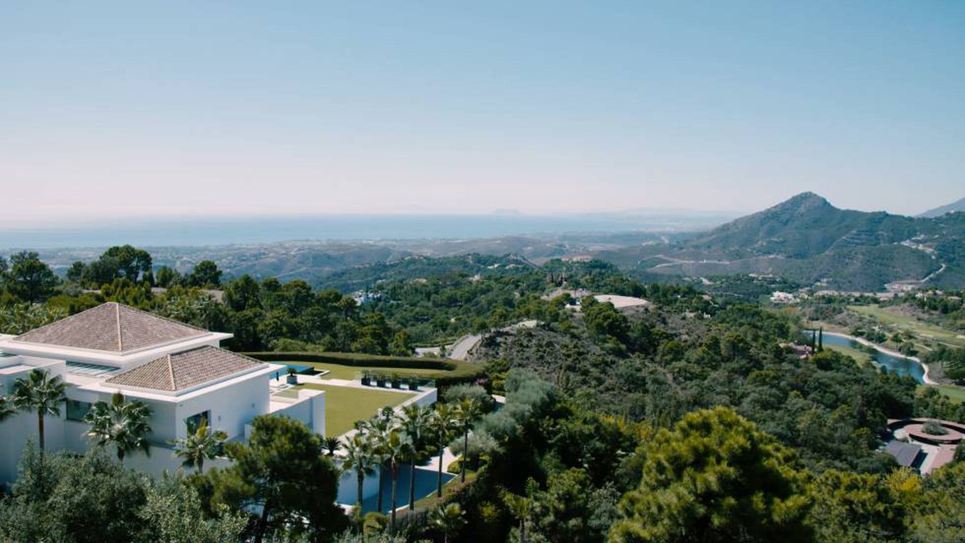 spectacular views from villa