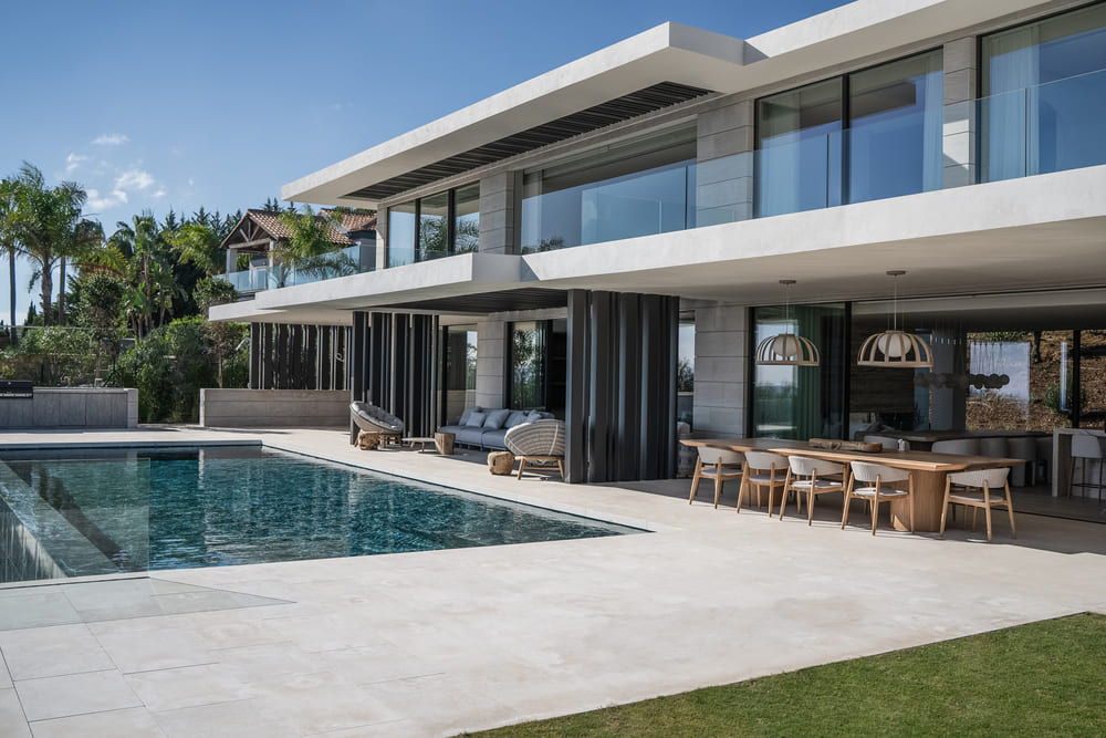 Villa PANORAMAH by Manuel Ruiz Moriche - La Reserva de Sotogrande