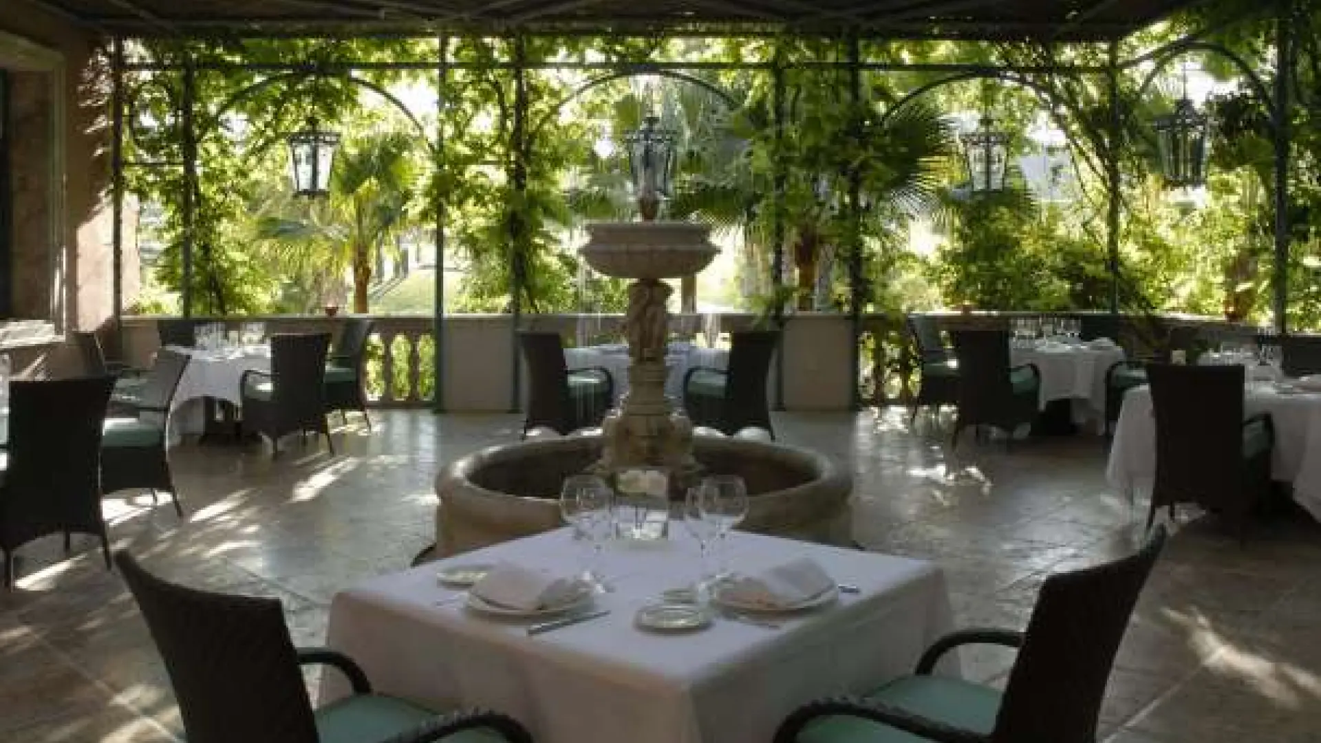 la veranda restaurante villa padierna ark architects