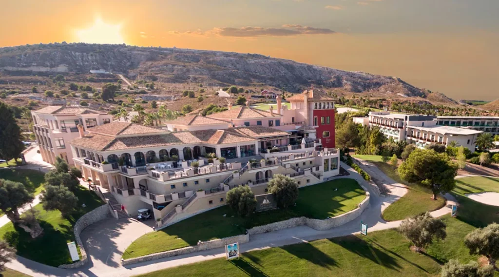 casaclub la finca - ark archietcst.jpg