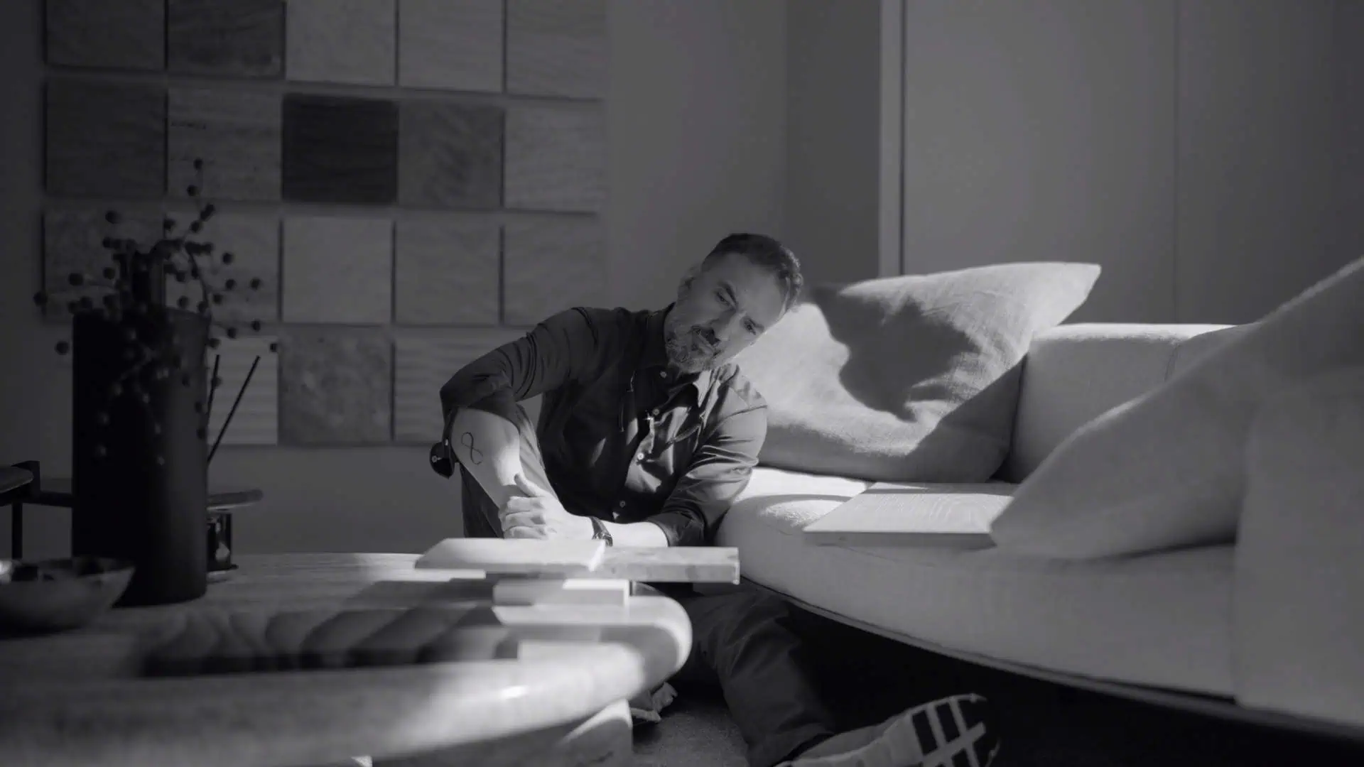 manuel ruiz moriche quiet design moment focused on selecting finishes for a luxury residence